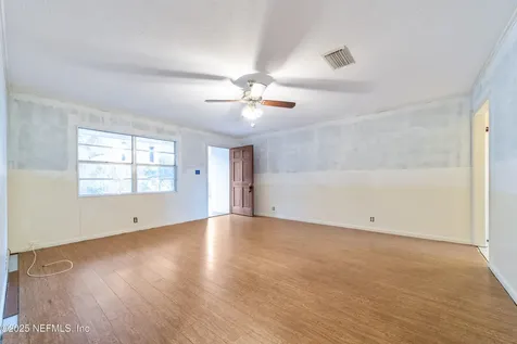 818 Lake Shore Terrace Interlachen FL 32148