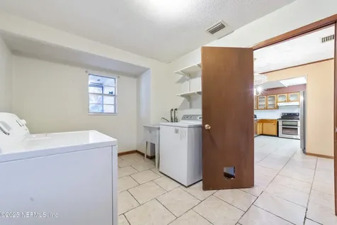 818 Lake Shore Terrace Interlachen FL 32148
