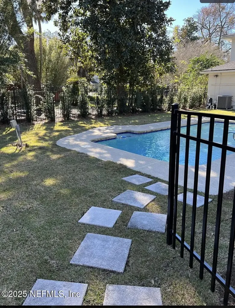 1865 Woodmere Drive Jacksonville FL 32210