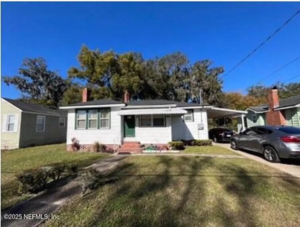 7170 Lucky Drive W Jacksonville FL 32208