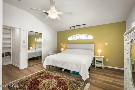 9305 Waterglen Lane Jacksonville FL 32256