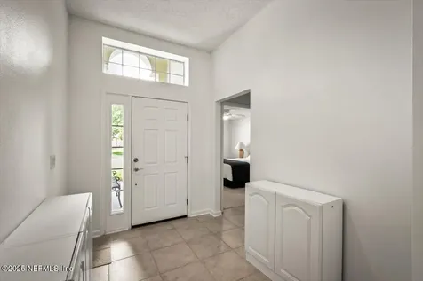 9305 Waterglen Lane Jacksonville FL 32256