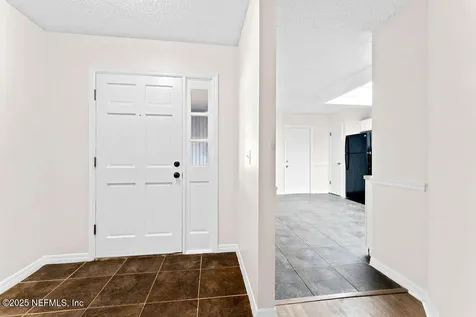 8254 Lake Woodbourne Drive W Jacksonville FL 32217