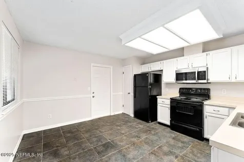 8254 Lake Woodbourne Drive W Jacksonville FL 32217