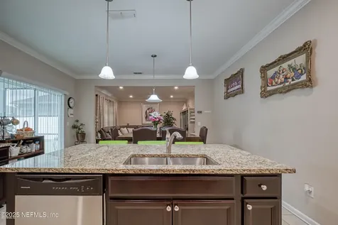 1453 Aspenwood Drive Jacksonville FL 32211