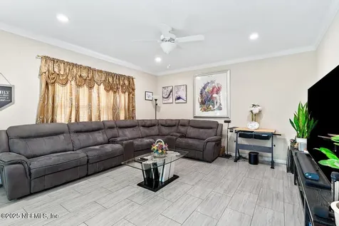 1453 Aspenwood Drive Jacksonville FL 32211