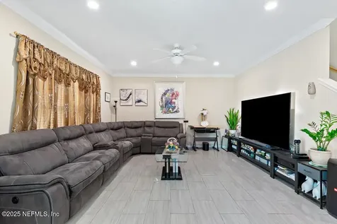 1453 Aspenwood Drive Jacksonville FL 32211