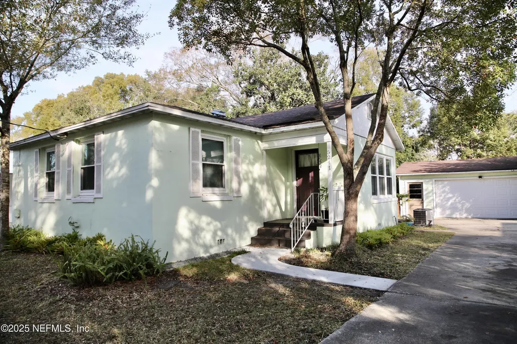 5241 Attleboro Street Jacksonville FL 32205