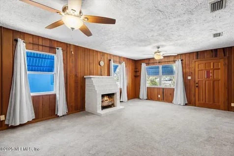 207 Ferris Street Green Cove Springs FL 32043