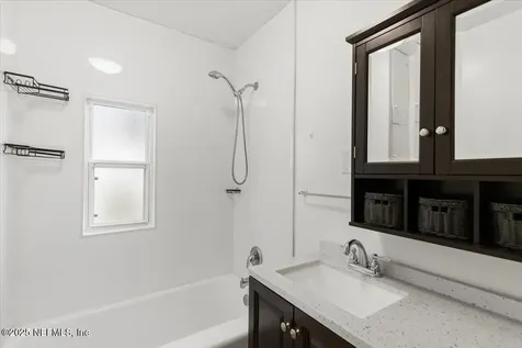 207 Ferris Street Green Cove Springs FL 32043