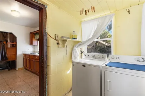 207 Ferris Street Green Cove Springs FL 32043