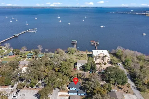 207 Ferris Street Green Cove Springs FL 32043