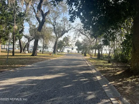207 Ferris Street Green Cove Springs FL 32043