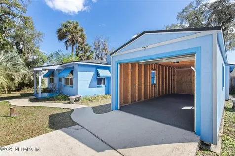 207 Ferris Street Green Cove Springs FL 32043