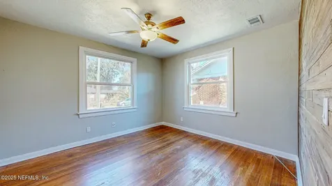 468 W 70th Street Jacksonville FL 32208