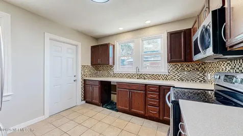468 W 70th Street Jacksonville FL 32208