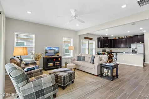 6614 Longleaf Branch Drive Jacksonville FL 32222