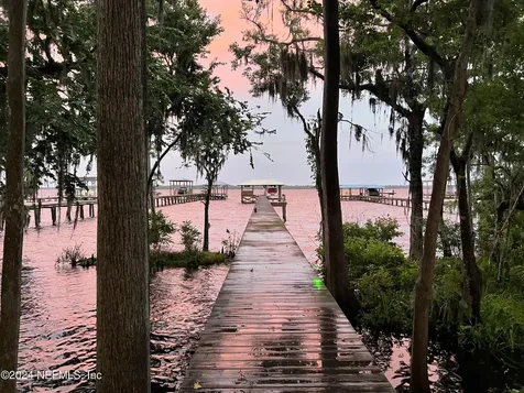 5299 Deer Island Road Green Cove Springs FL 32043