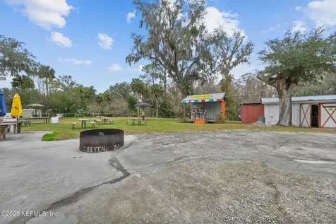 337 S Highway 17 East Palatka FL 32131