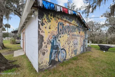 337 S Highway 17 East Palatka FL 32131