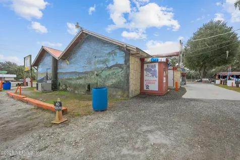 337 S Highway 17 East Palatka FL 32131