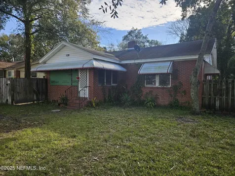 8031 Hawthorne Street Jacksonville FL 32208