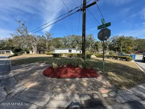 1935 Morgana Court Jacksonville FL 32211