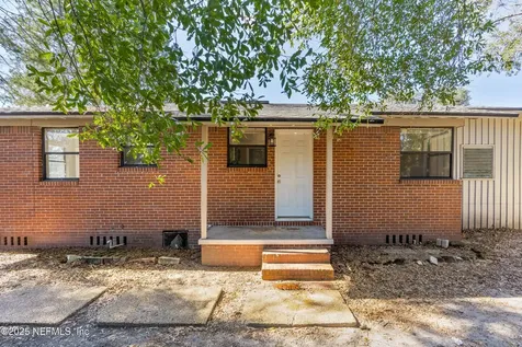 1201 Skye Drive E Jacksonville FL 32221