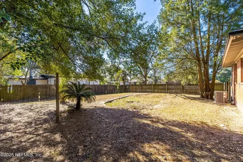 1201 Skye Drive E Jacksonville FL 32221