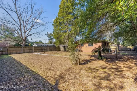 1201 Skye Drive E Jacksonville FL 32221