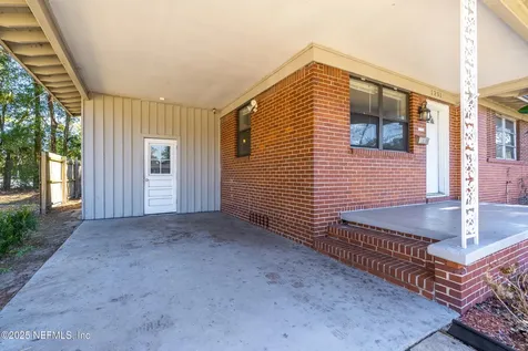 1201 Skye Drive E Jacksonville FL 32221