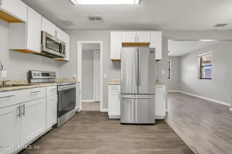 1201 Skye Drive E Jacksonville FL 32221