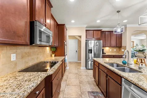 581 Amber Creek Drive Jacksonville FL 32218