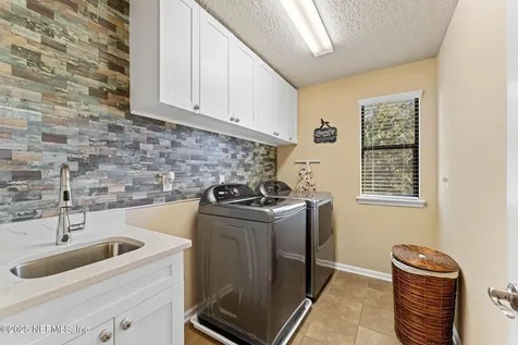 581 Amber Creek Drive Jacksonville FL 32218