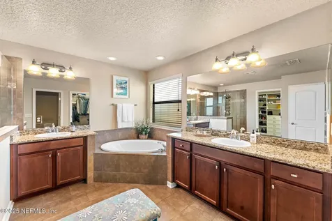 581 Amber Creek Drive Jacksonville FL 32218
