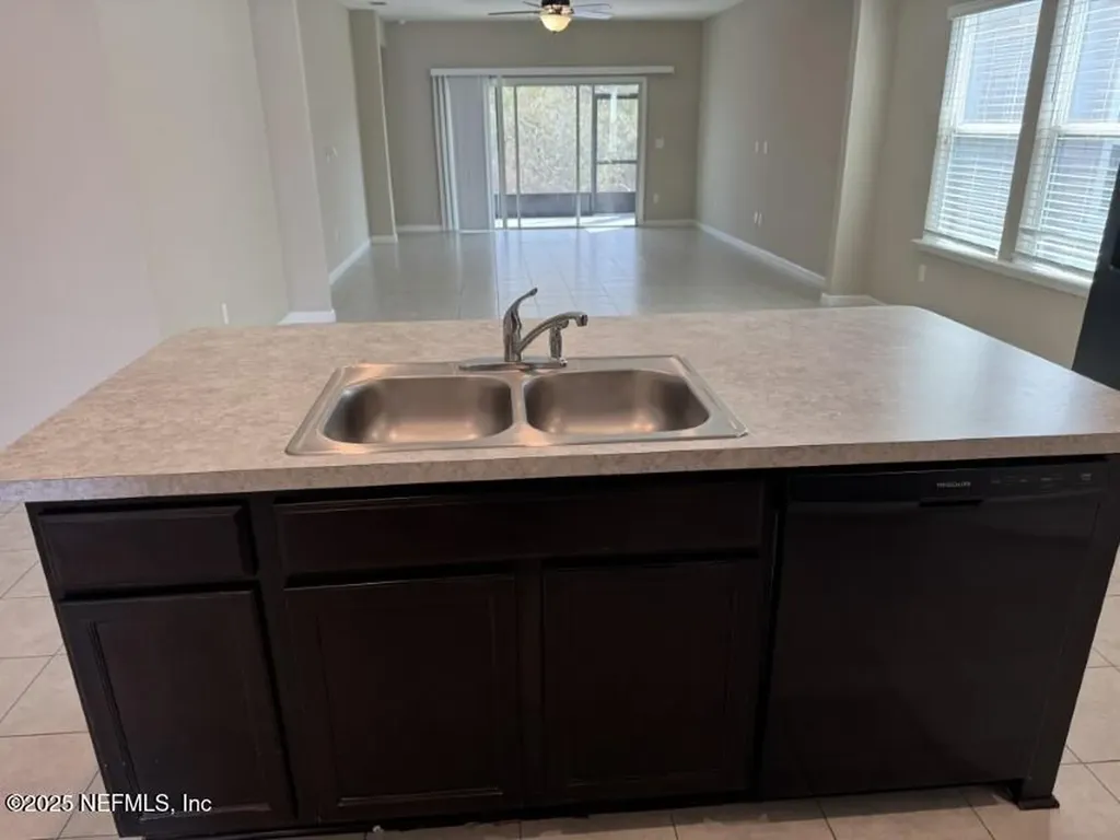 5345 Kellar Circle Jacksonville FL 32218