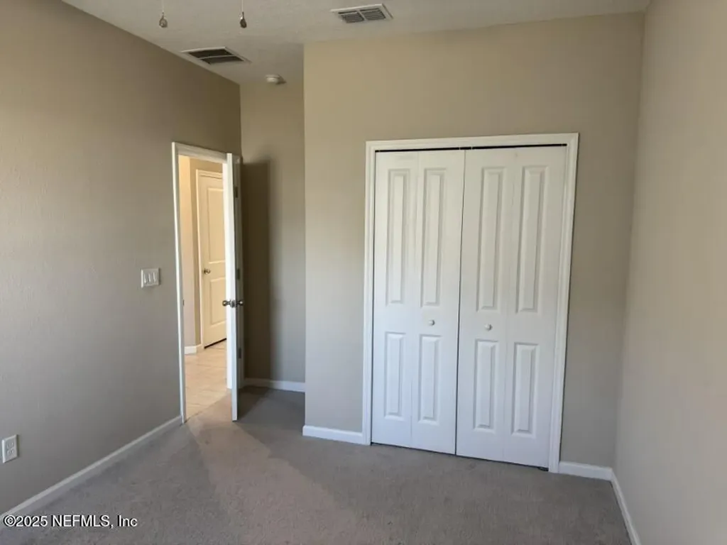 5345 Kellar Circle Jacksonville FL 32218