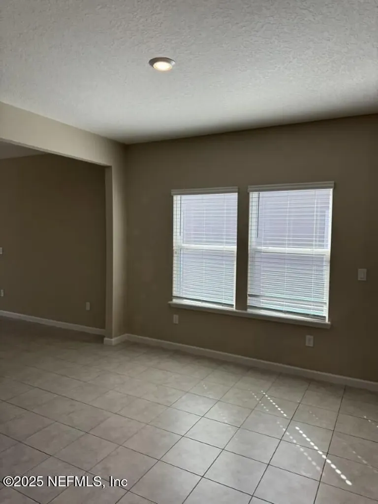 5345 Kellar Circle Jacksonville FL 32218
