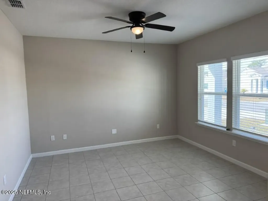 5345 Kellar Circle Jacksonville FL 32218