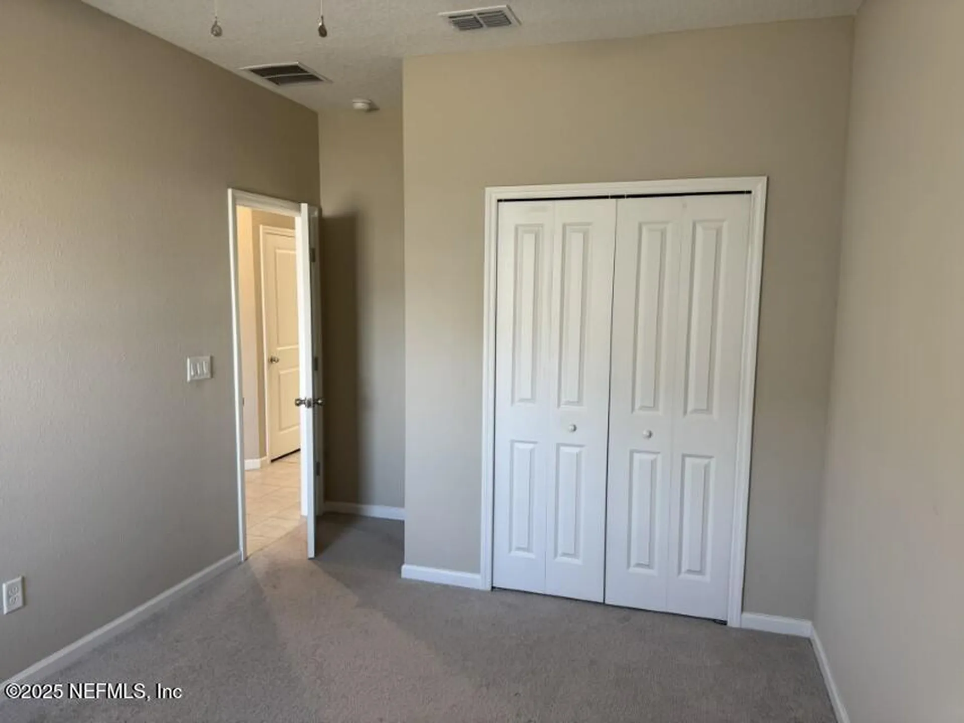 5345 Kellar Circle Jacksonville FL 32218