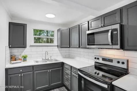 3322 Columbus Avenue Jacksonville FL 32254