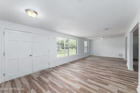 4057 Windy Gale Drive S Jacksonville FL 32218