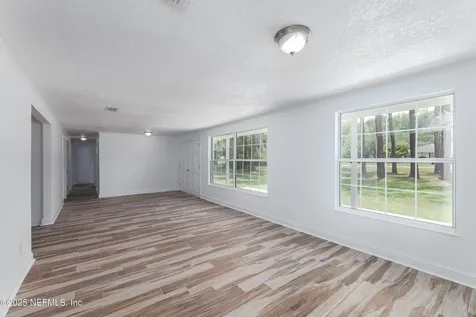 4057 Windy Gale Drive S Jacksonville FL 32218