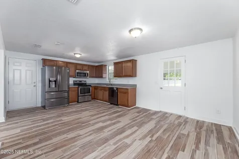 4057 Windy Gale Drive S Jacksonville FL 32218