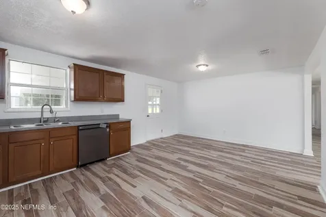 4057 Windy Gale Drive S Jacksonville FL 32218