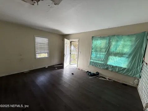 3063 2nd Street Circle Jacksonville FL 32254