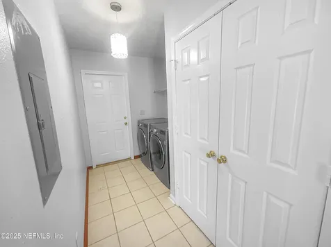 2271 W 2nd Street Jacksonville FL 32209