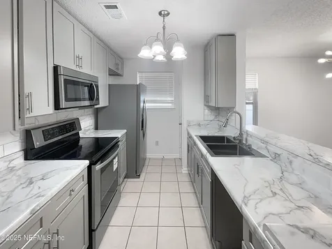 2271 W 2nd Street Jacksonville FL 32209