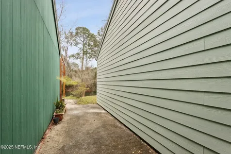 4084 Stillwood Drive Jacksonville FL 32257