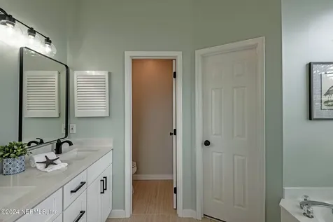 2768 Stonehedge Court S Jacksonville FL 32224
